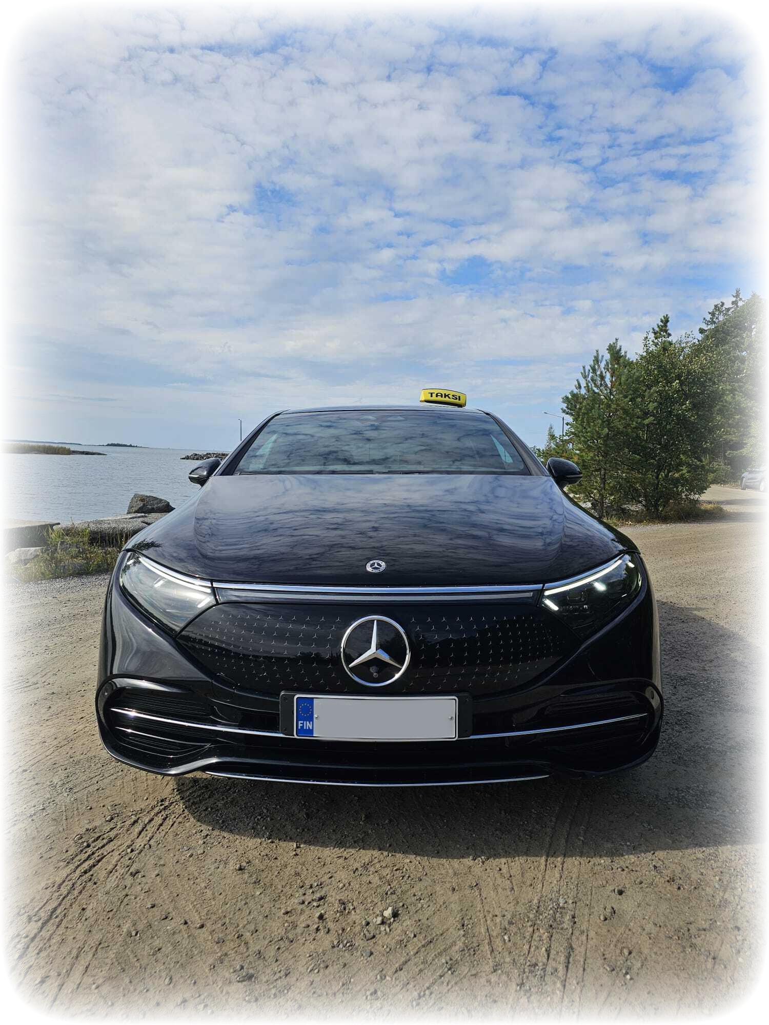 MB EQS täyssähköinen Premium-taksi